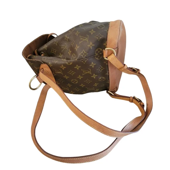 Louis Vuitton Montsouris MM Backpack - Picture 14 of 16